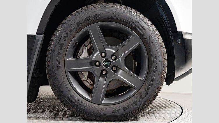 2023 認定中古車 Land Rover Defender 110 フジホワイト D300 AWD（AT） X-DYNAMIC SE