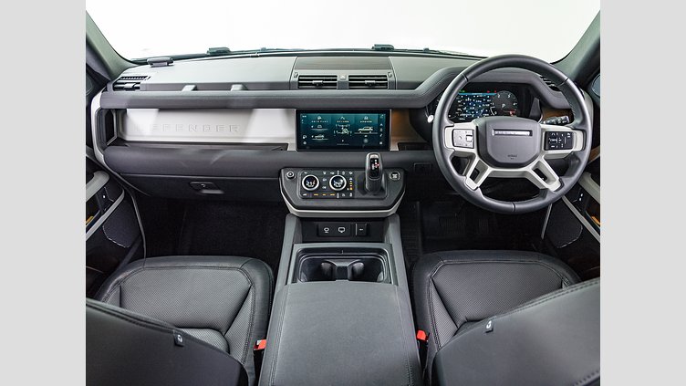 2023 認定中古車 Land Rover Defender 110 フジホワイト D300 AWD（AT） X-DYNAMIC SE