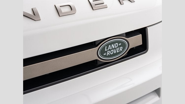 2023 認定中古車 Land Rover Defender 110 フジホワイト D300 AWD（AT） X-DYNAMIC SE