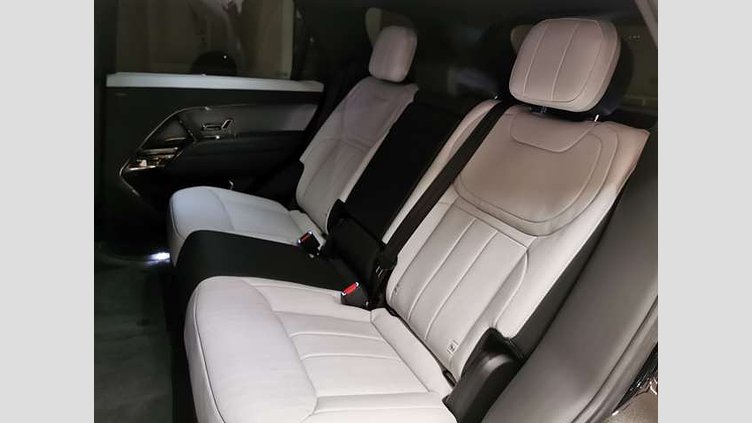 2023 認定中古車 Land Rover Range Rover Sport サントリーニブラック 3.0リッター6気筒300PSターボチャージドディーゼルMHEV（オートマチック） DYNAMIC HSE