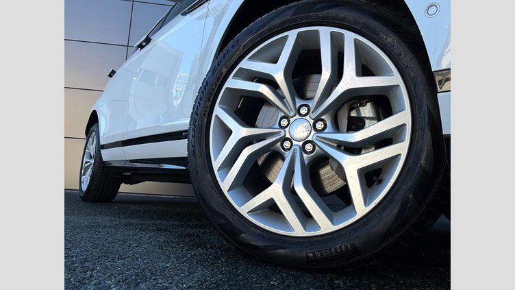 2020 認定中古車 Land Rover Range Rover Evoque フジホワイト P300 R-DYNAMIC SE