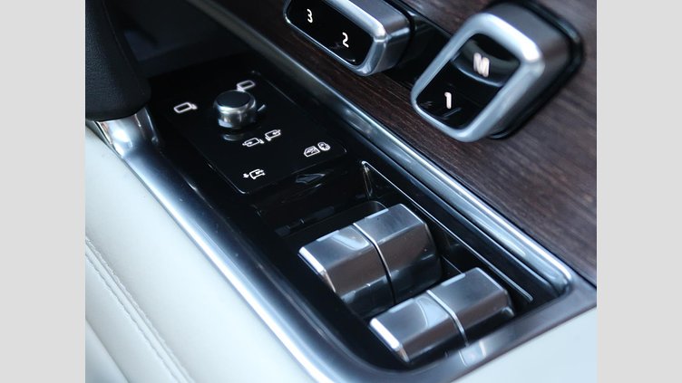 2023 認定中古車 Land Rover Range Rover ランタオブロンズ D300 AWD MHEV（AT） スタンダードホイールベース HSE