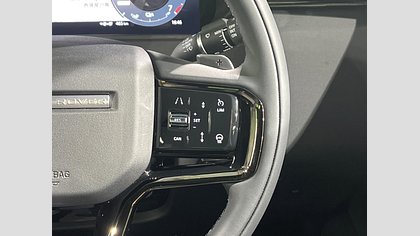 Range Rover Velar 11