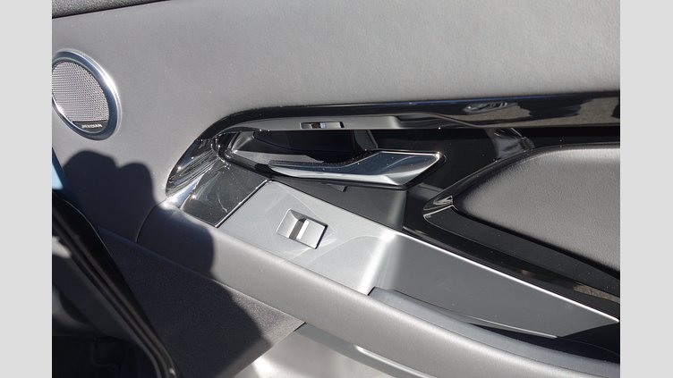2024 認定中古車 Land Rover Range Rover Evoque トライベッカブルー P250（ガソリン） スタンダードホイールベース DYNAMIC HSE