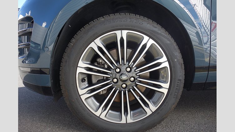 2024 認定中古車 Land Rover Range Rover Evoque トライベッカブルー P250（ガソリン） スタンダードホイールベース DYNAMIC HSE