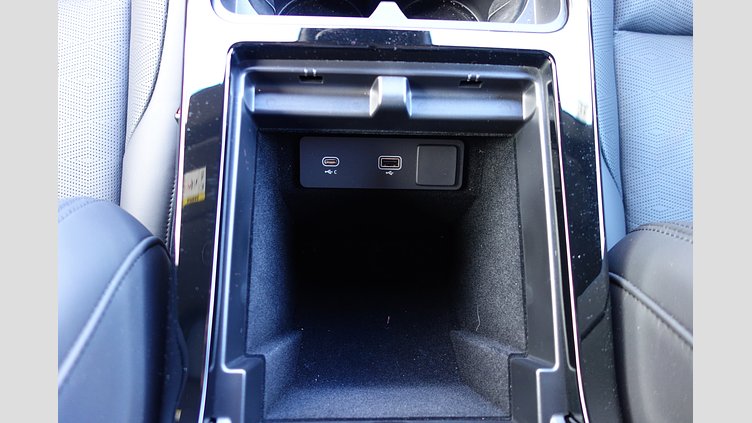 2024 認定中古車 Land Rover Range Rover Evoque トライベッカブルー P250（ガソリン） スタンダードホイールベース DYNAMIC HSE