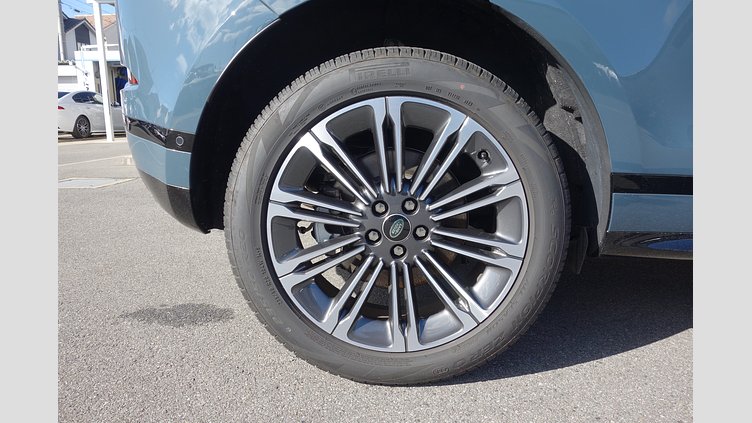 2024 認定中古車 Land Rover Range Rover Evoque トライベッカブルー P250（ガソリン） スタンダードホイールベース DYNAMIC HSE