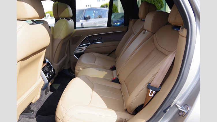 2023 認定中古車 Land Rover Range Rover バトゥミゴールド D300 AWD MHEV（AT） スタンダードホイールベース AUTOBIOGRAPHY