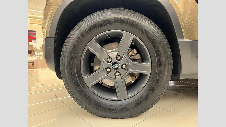 2021 認定中古車 Land Rover Defender 110 ゴンドワナストーン P300 AWD（AT） 110