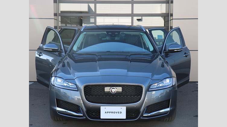 2018 認定中古車 Jaguar XF Corris Grey RWD XF Sportbrake 2.0Petrol 250PS RWD Prestige 250PS