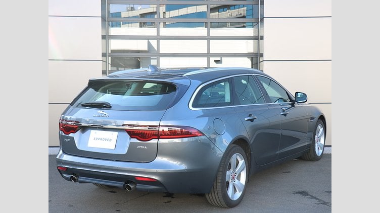 2018 認定中古車 Jaguar XF Corris Grey RWD XF Sportbrake 2.0Petrol 250PS RWD Prestige 250PS