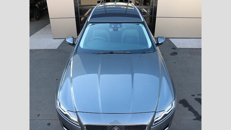 2018 認定中古車 Jaguar XF Corris Grey RWD XF Sportbrake 2.0Petrol 250PS RWD Prestige 250PS