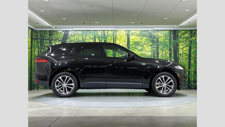 2017 認定中古車 Jaguar F-Pace Santorini Black 2.0 I4 ディーゼル プレステージ