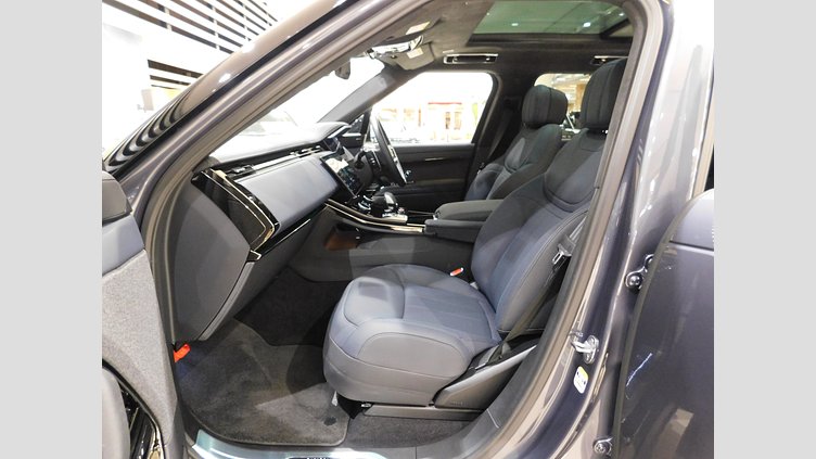 2023 認定中古車 Land Rover Range Rover Sport ヴァレジネブルー 3.0リッター6気筒300PSターボチャージドディーゼルMHEV（オートマチック） AUTOBIOGRAPHY