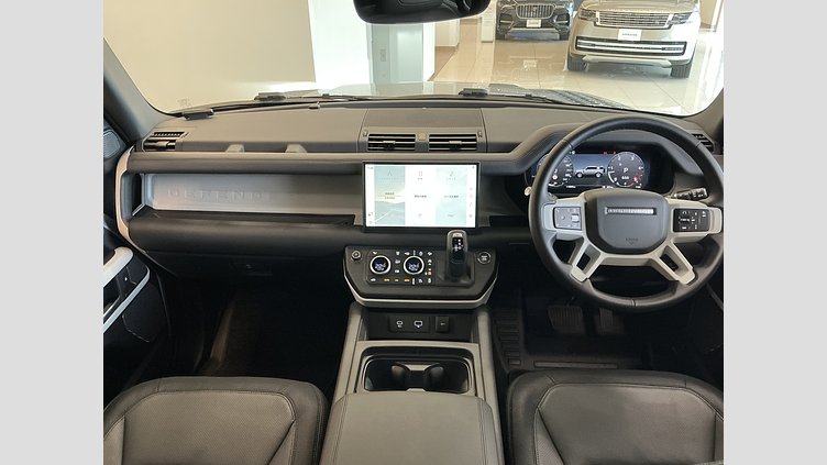 2024 認定中古車 Land Rover Defender 110 ハクバシルバー D300 AWD（AT） X-DYNAMIC HSE