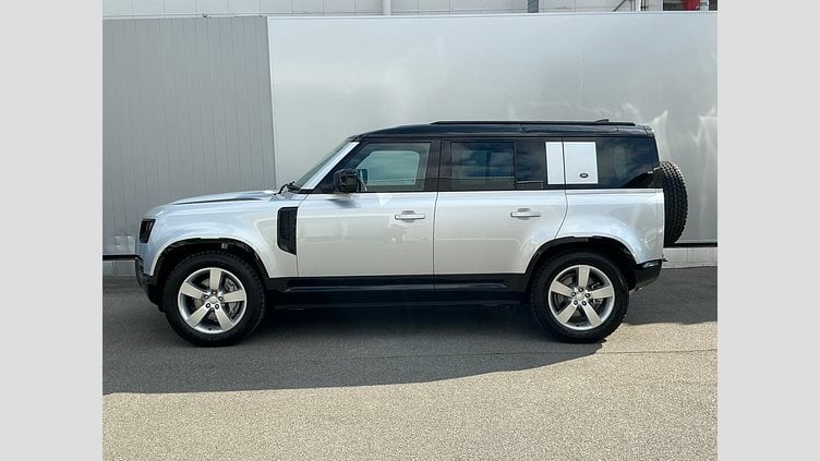 2024 認定中古車 Land Rover Defender 110 ハクバシルバー D300 AWD（AT） X-DYNAMIC HSE