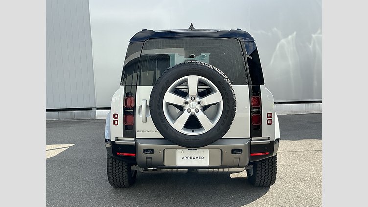 2024 認定中古車 Land Rover Defender 110 ハクバシルバー D300 AWD（AT） X-DYNAMIC HSE