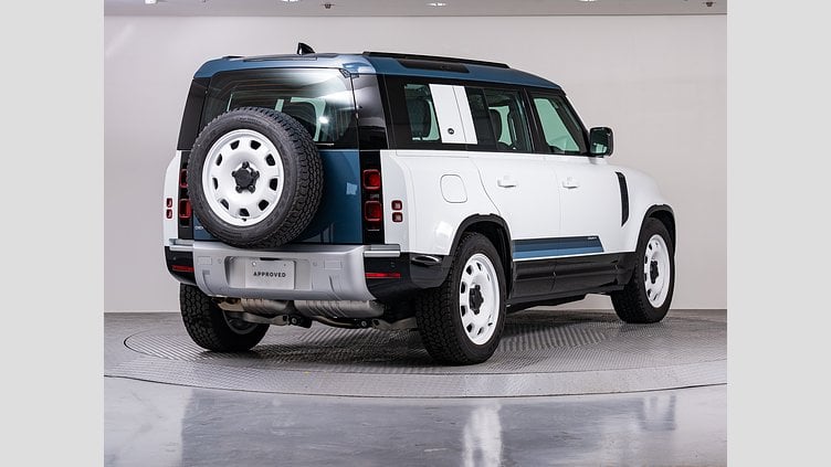 2024 認定中古車 Land Rover Defender 110 フジホワイト D300 AWD（AT） COUNTY EXTERIOR PACK CURATED FOR JAPAN