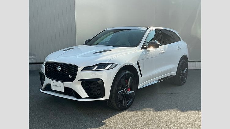 2024 認定中古車 Jaguar F-Pace オストゥーニパールホワイト P550 AWD（オートマチック） SVR