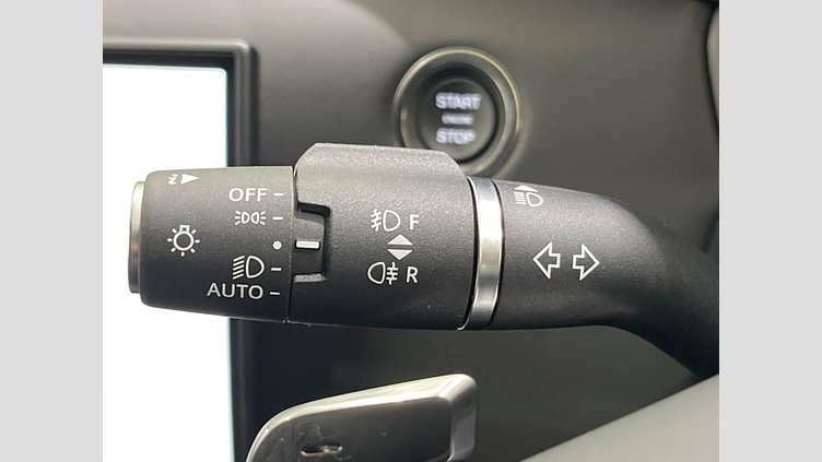2024 認定中古車 Land Rover Range Rover Evoque サントリーニブラック P300eプラグインハイブリッド（ガソリン） スタンダードホイールベース DYNAMIC HSE