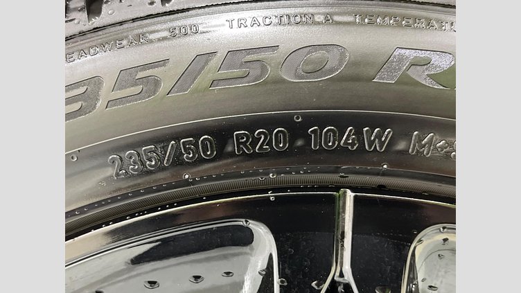 2024 認定中古車 Land Rover Range Rover Evoque サントリーニブラック P300eプラグインハイブリッド（ガソリン） スタンダードホイールベース DYNAMIC HSE