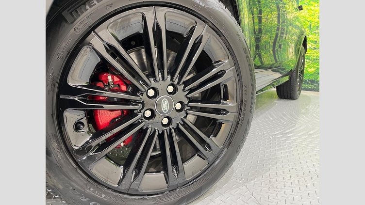 2024 認定中古車 Land Rover Range Rover Evoque サントリーニブラック P300eプラグインハイブリッド（ガソリン） スタンダードホイールベース DYNAMIC HSE