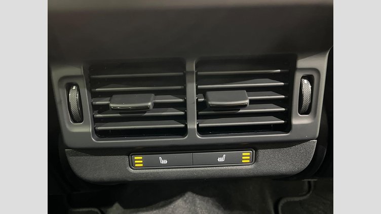 2024 認定中古車 Land Rover Range Rover Evoque サントリーニブラック P300eプラグインハイブリッド（ガソリン） スタンダードホイールベース DYNAMIC HSE