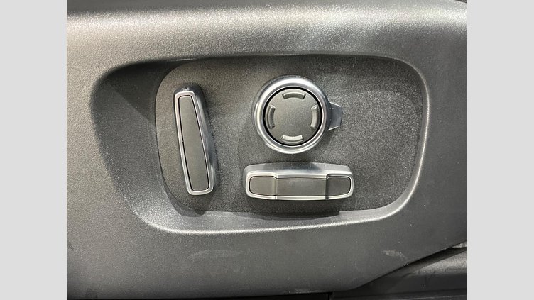 2024 認定中古車 Land Rover Range Rover Evoque サントリーニブラック P300eプラグインハイブリッド（ガソリン） スタンダードホイールベース DYNAMIC HSE