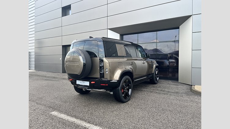 2025 SKLADOVÉ VOZIDLÁ Land Rover Defender 110 Hnedá Gondwana Stone D300 AWD AUTOMAT MHEV X