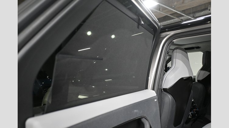 2024 認定中古車 Land Rover Range Rover Sport フラックスシルバー - グロスフィニッシュ P635マイルドハイブリッド スタンダードホイールベース SV EDITION ONE