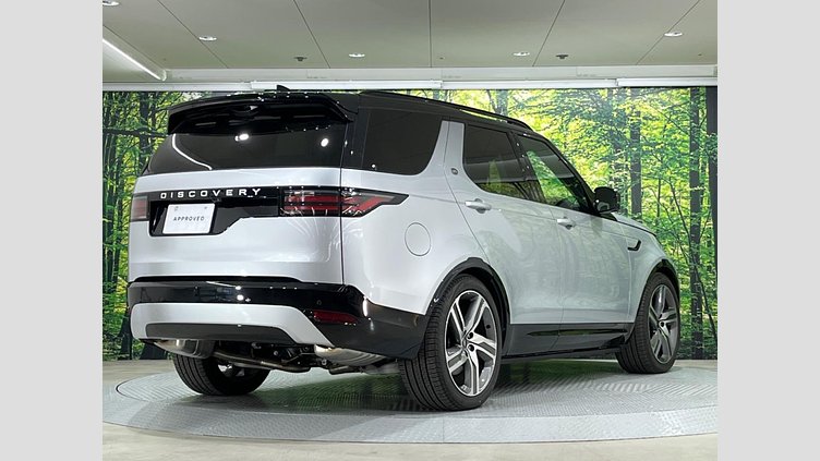 2024 認定中古車 Land Rover Discovery ハクバシルバー D300マイルドハイブリッド（ディーゼル） スタンダードホイールベース Metropolitan Edition