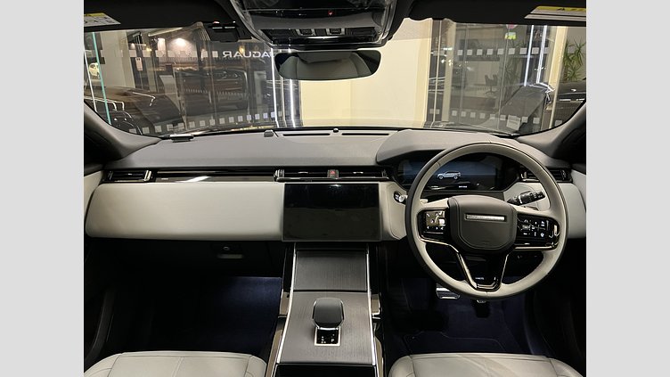 2024 認定中古車 Land Rover Range Rover Velar サントリーニブラック D200マイルドハイブリッド（ディーゼル） Standard Wheelbase Dynamic SE