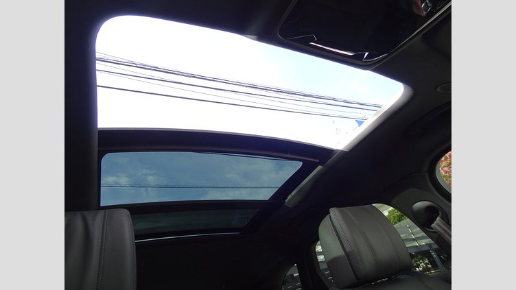 2024 認定中古車 Land Rover Range Rover Velar ザダルグレイ D200マイルドハイブリッド（ディーゼル） Standard Wheelbase Dynamic HSE