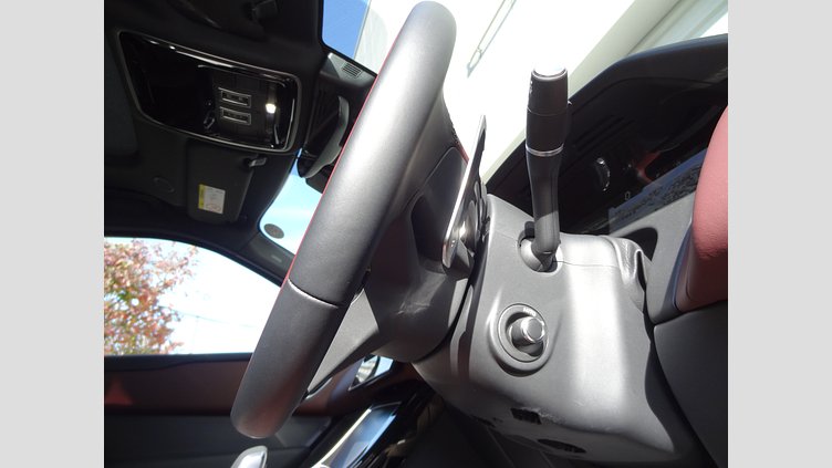 2024 認定中古車 Land Rover Range Rover Velar ザダルグレイ D200マイルドハイブリッド（ディーゼル） Standard Wheelbase Dynamic HSE