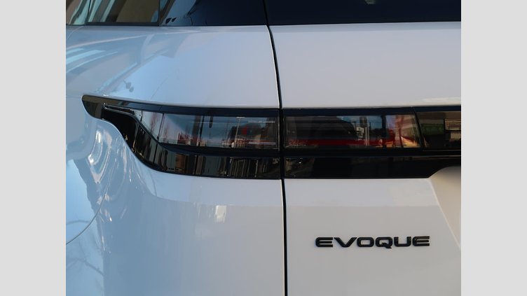 2024 認定中古車 Land Rover Range Rover Evoque フジホワイト D200マイルドハイブリッド（ディーゼル） スタンダードホイールベース DYNAMIC SE