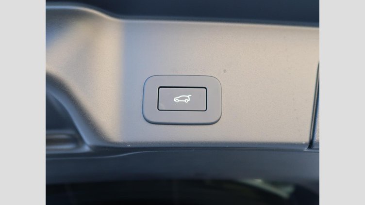 2024 認定中古車 Land Rover Range Rover Evoque フジホワイト D200マイルドハイブリッド（ディーゼル） スタンダードホイールベース DYNAMIC SE