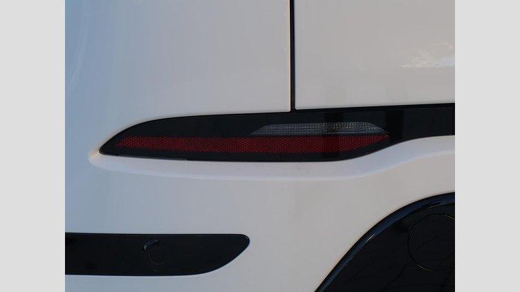 2024 認定中古車 Land Rover Range Rover Evoque フジホワイト D200マイルドハイブリッド（ディーゼル） スタンダードホイールベース DYNAMIC SE