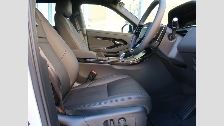2024 認定中古車 Land Rover Range Rover Evoque フジホワイト D200マイルドハイブリッド（ディーゼル） スタンダードホイールベース DYNAMIC SE