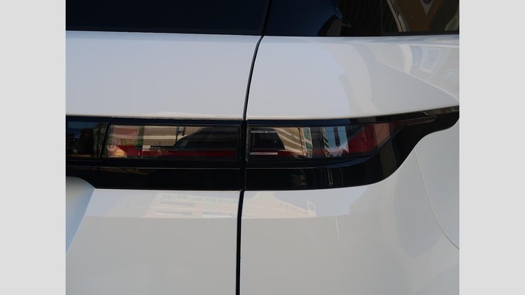2024 認定中古車 Land Rover Range Rover Evoque フジホワイト D200マイルドハイブリッド（ディーゼル） スタンダードホイールベース DYNAMIC SE