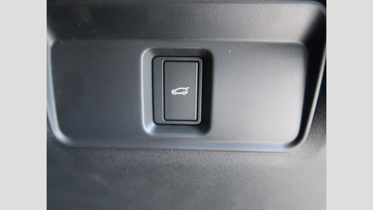 2024 認定中古車 Land Rover Range Rover Evoque フジホワイト D200マイルドハイブリッド（ディーゼル） スタンダードホイールベース DYNAMIC SE