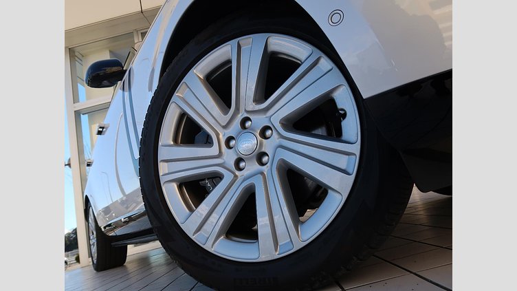 2023 認定中古車 Land Rover Range Rover オストゥーニパールホワイト P530 AWD（AT） スタンダードホイールベース HSE