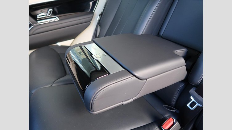 2023 認定中古車 Land Rover Range Rover オストゥーニパールホワイト P530 AWD（AT） スタンダードホイールベース HSE