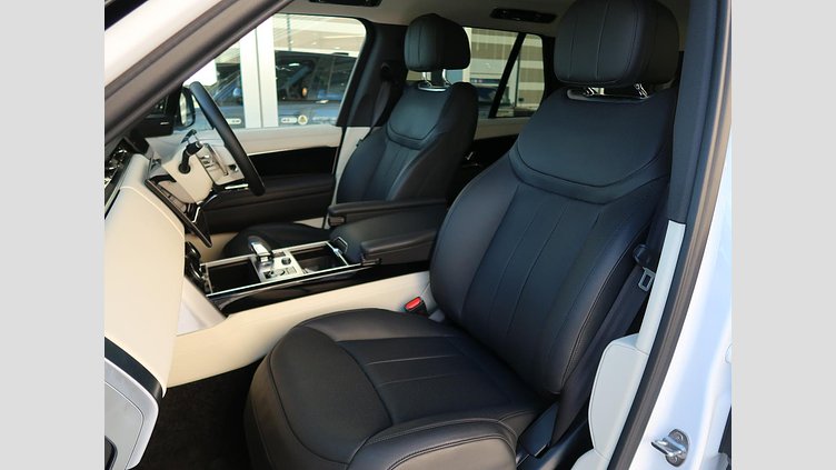 2023 認定中古車 Land Rover Range Rover オストゥーニパールホワイト P530 AWD（AT） スタンダードホイールベース HSE