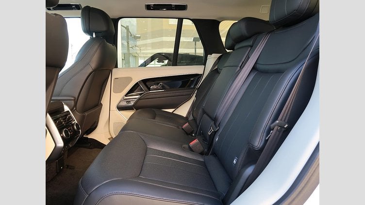2023 認定中古車 Land Rover Range Rover オストゥーニパールホワイト P530 AWD（AT） スタンダードホイールベース HSE