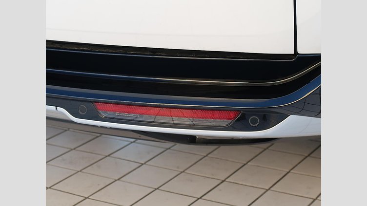 2023 認定中古車 Land Rover Range Rover オストゥーニパールホワイト P530 AWD（AT） スタンダードホイールベース HSE