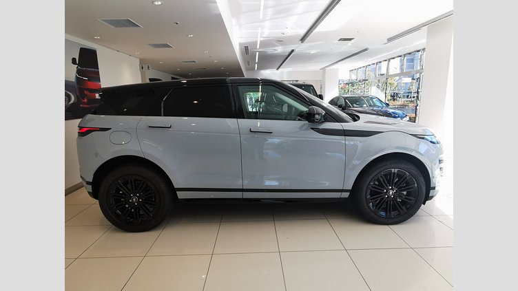 2024 認定中古車 Land Rover Range Rover Evoque アロイオスグレイ D200マイルドハイブリッド（ディーゼル） スタンダードホイールベース DYNAMIC SE