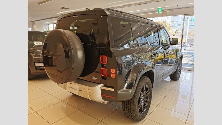 2023 認定中古車 Land Rover Defender 110 サントリーニブラック P300 AWD（AT） SE