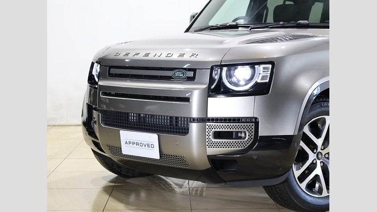 2024 認定中古車 Land Rover Defender 110 シリコンシルバー D300 AWD（AT） X-DYNAMIC HSE