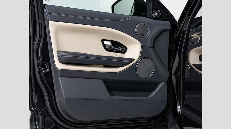 2019 認定中古車 Land Rover Range Rover Evoque Santorini Black 2.0 litre i4D Diesel ＳＥプラス