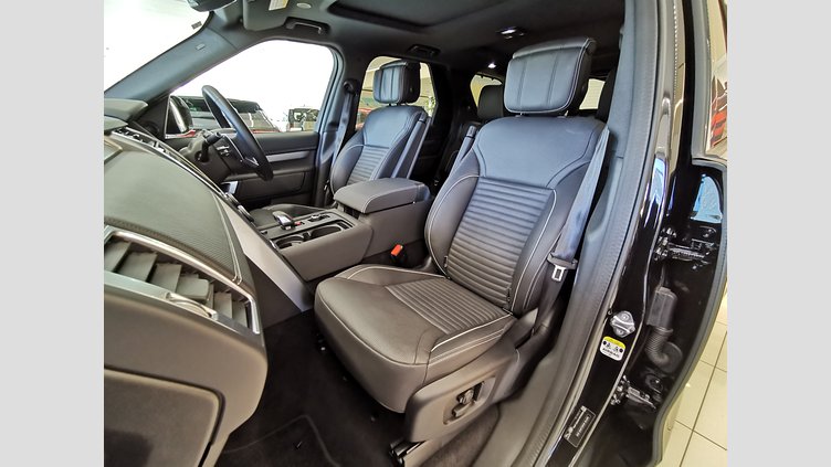 2023 認定中古車 Land Rover Discovery サントリーニブラック D300マイルドハイブリッド（ディーゼル） スタンダードホイールベース Dynamic HSE